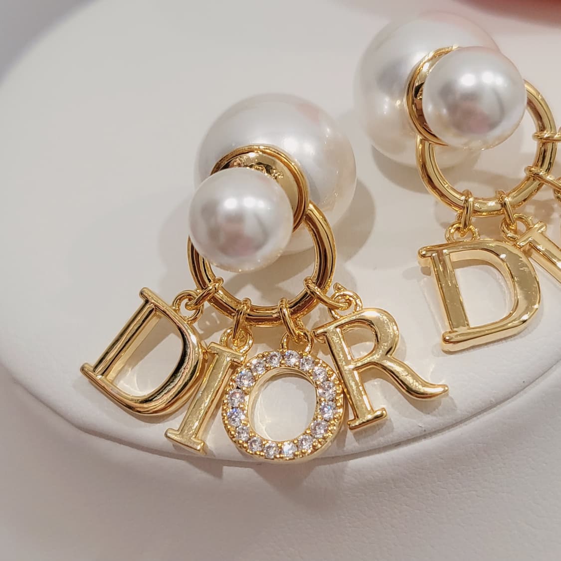 디올 진주로고귀걸이 업사이클링 상품이미지2