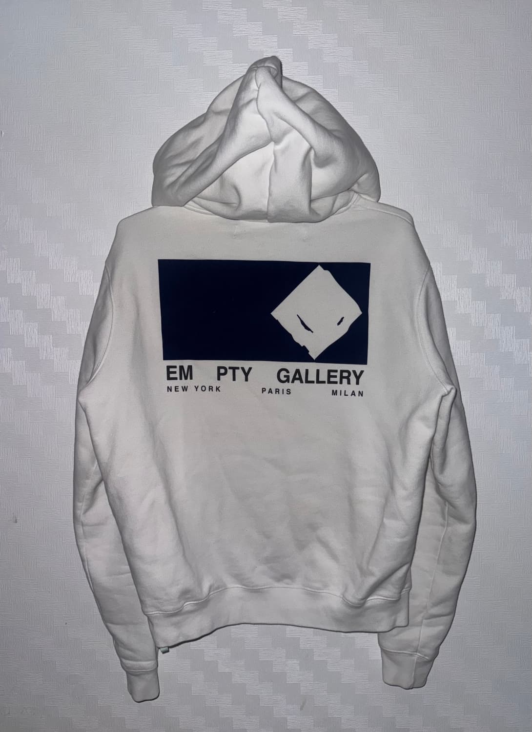Off-White 2017 Empty Gallery Hoodie 상품이미지2