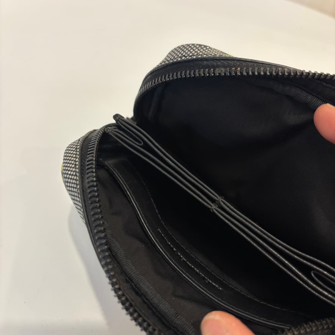 정품 알렉산더왕 스트랩 지갑    상품이미지9