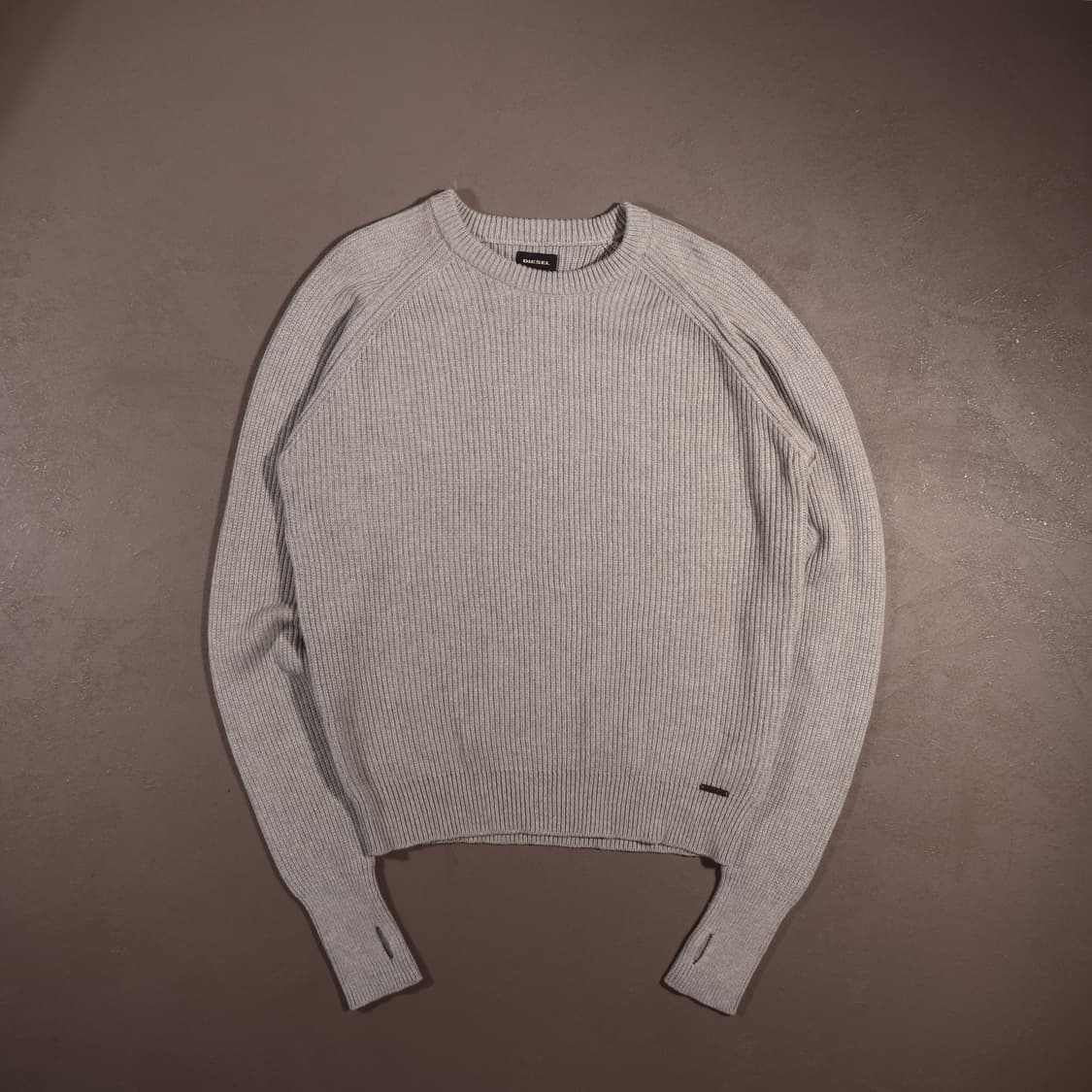 디젤 와펜 로고 스웨터 상품이미지1