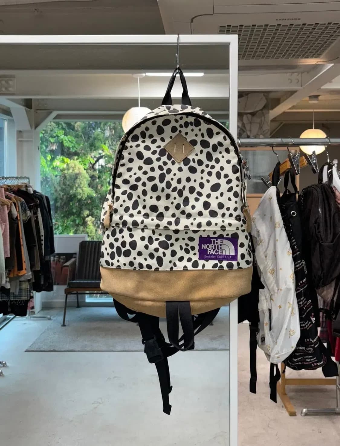 노스페이스 퍼플라벨 카우패턴 백팩 상품이미지1