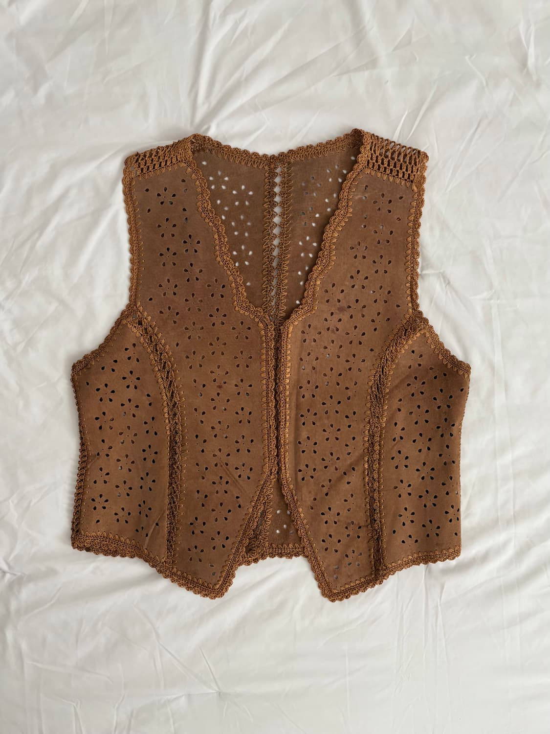 leather vest 레더 크로셰 베스트 상품이미지1