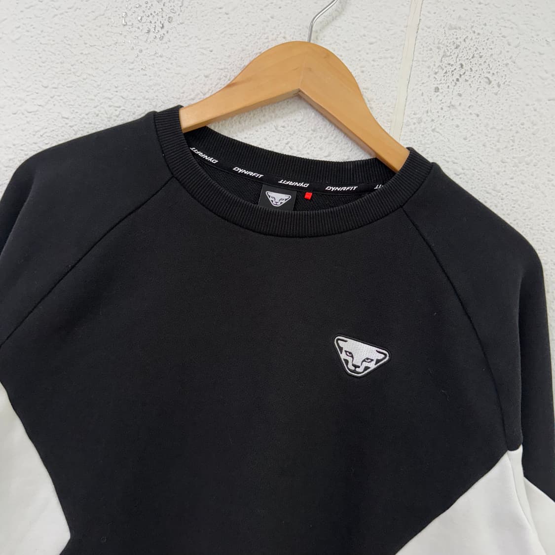 [S] 다이나핏 크루넥 긴팔 맨투맨 블랙 화이트 1859 상품이미지3