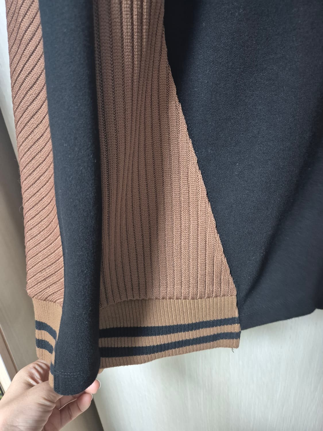 (21년) 시스템 옴므 배색 맨투맨 긴팔 니트배색 맨투맨 105 상품이미지5