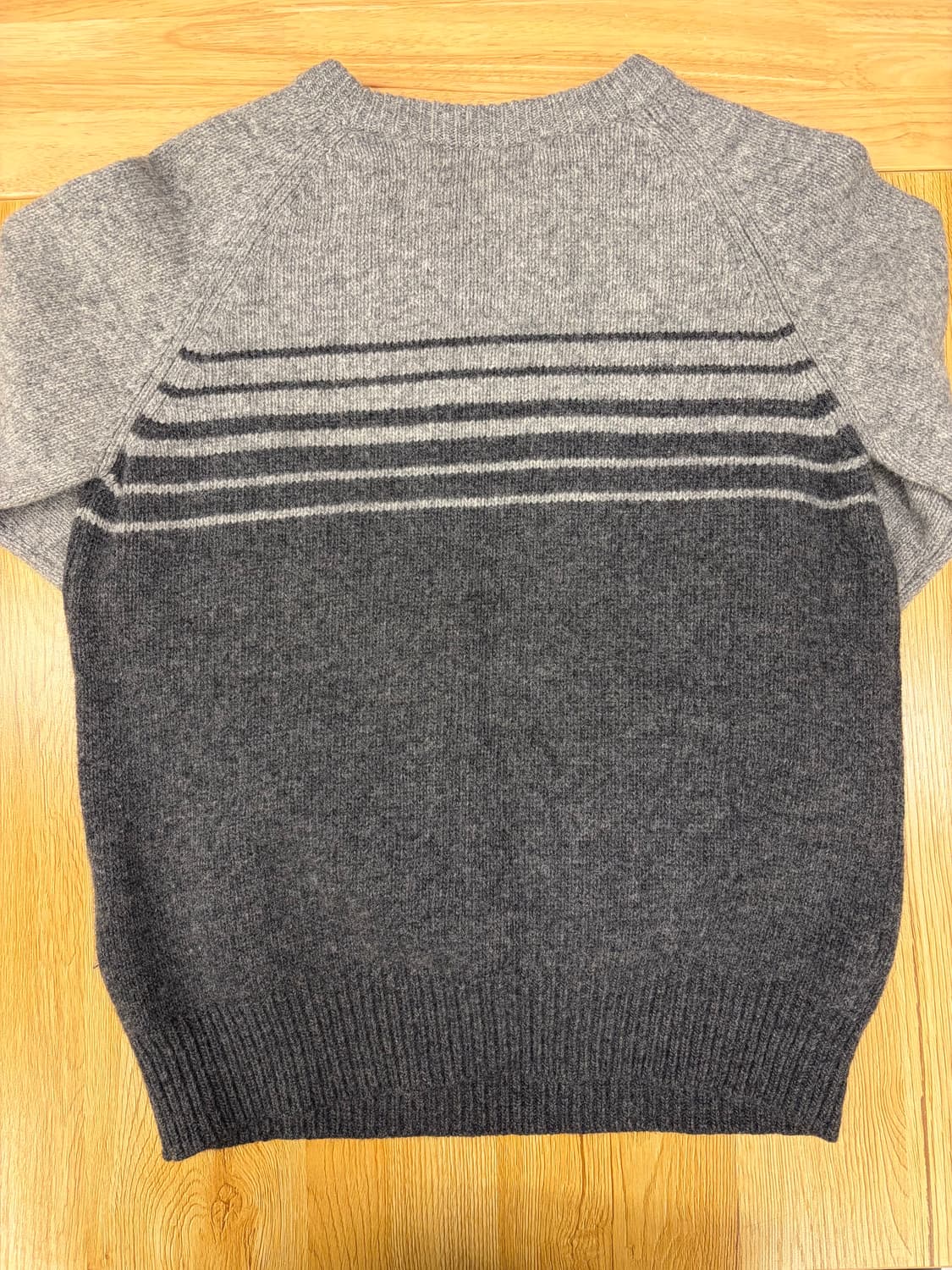 [90]빈폴 여성 회색 스트라이프 니트 모 100 상품이미지5