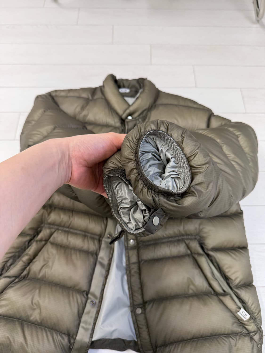 cp컴퍼니 DDshell 디디쉘 52 사이즈 밑단 스트링 양쪽 있어서 길 상품이미지2