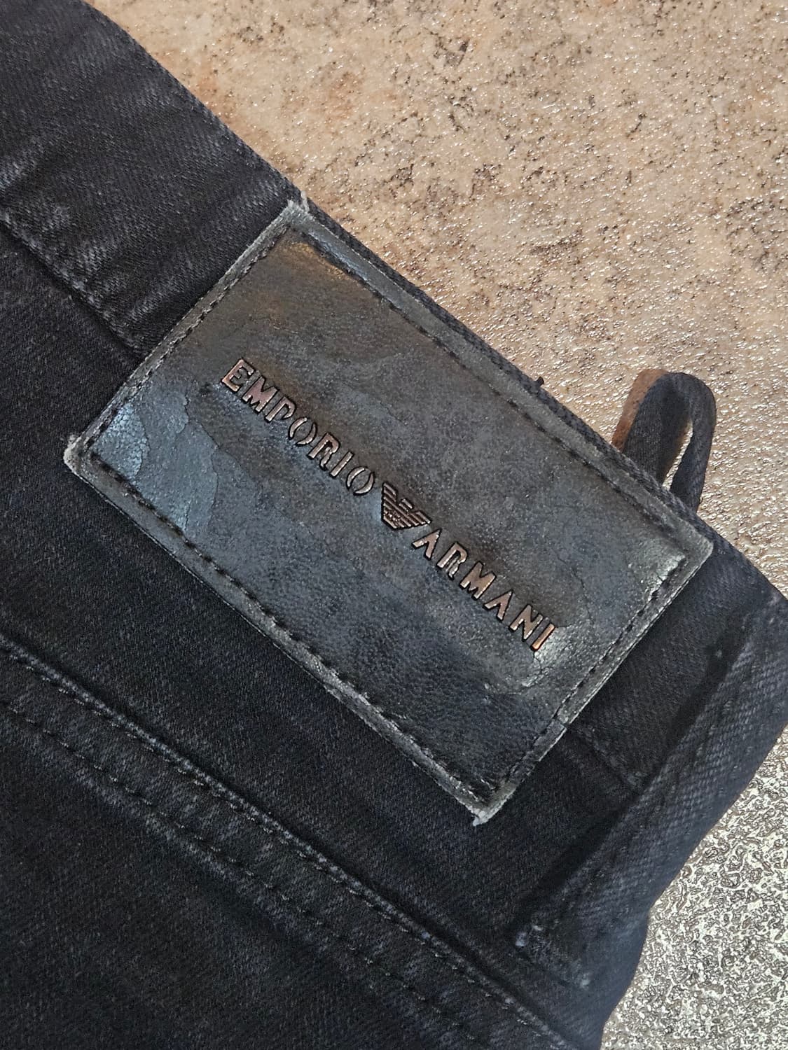 EMPORIO ARMANI 블랙 데님 팬츠
 상품이미지9