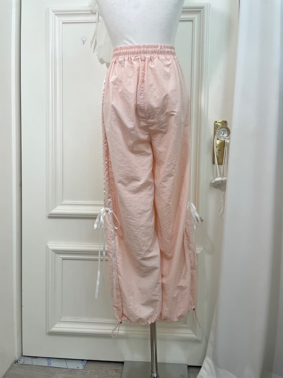 coral side satin bow loose jogger pants 상품이미지3