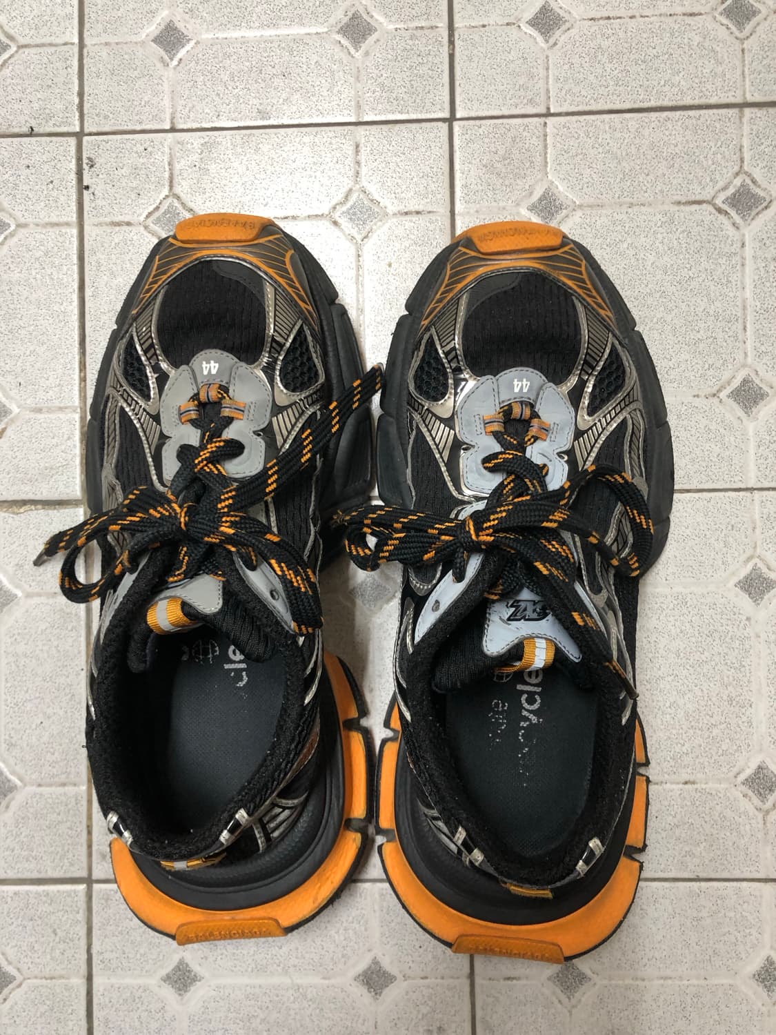 발렌시아가 3xl 검주 상품이미지1