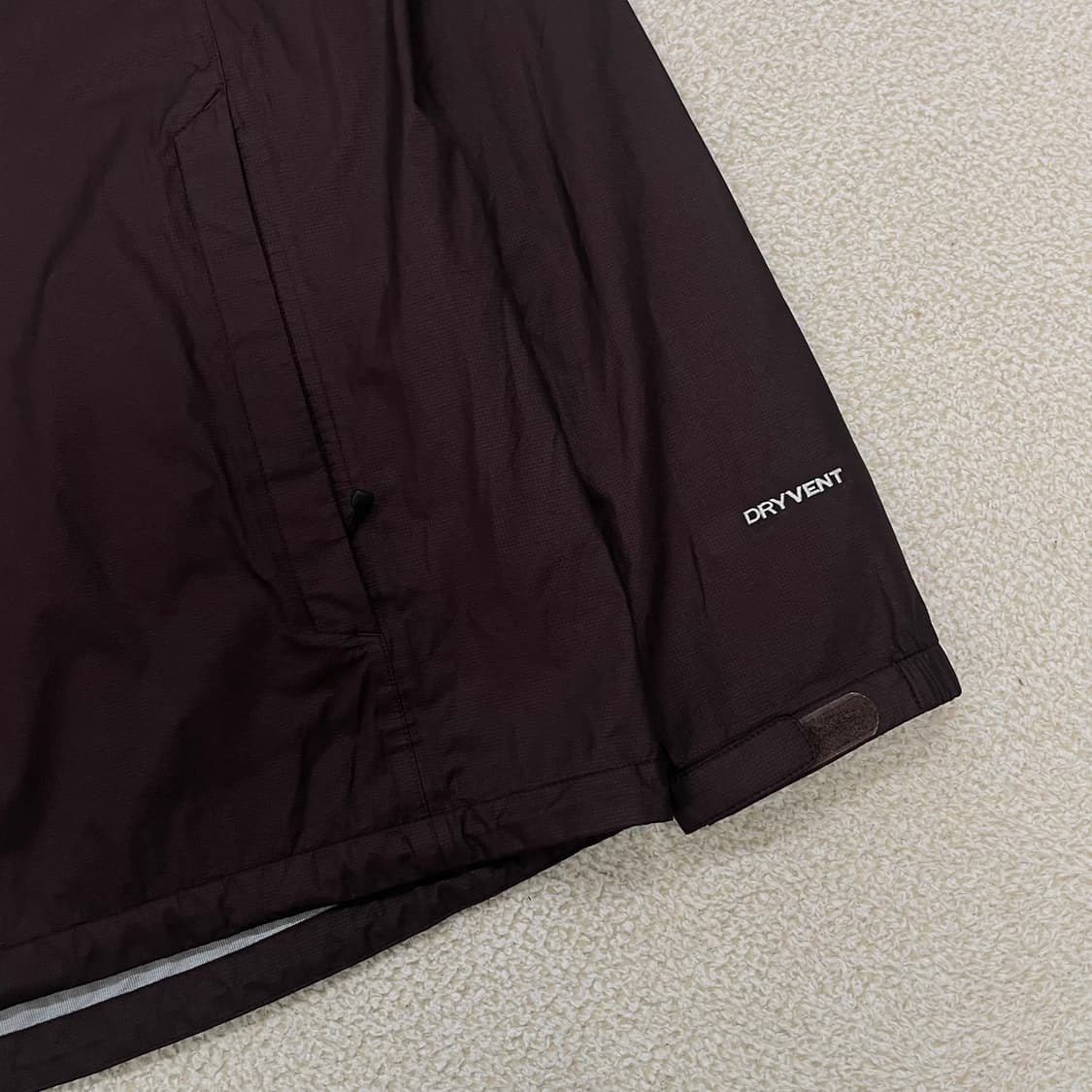 노스페이스 Dryvent 라이트 바람막이 자켓 브라운버건디  상품이미지4