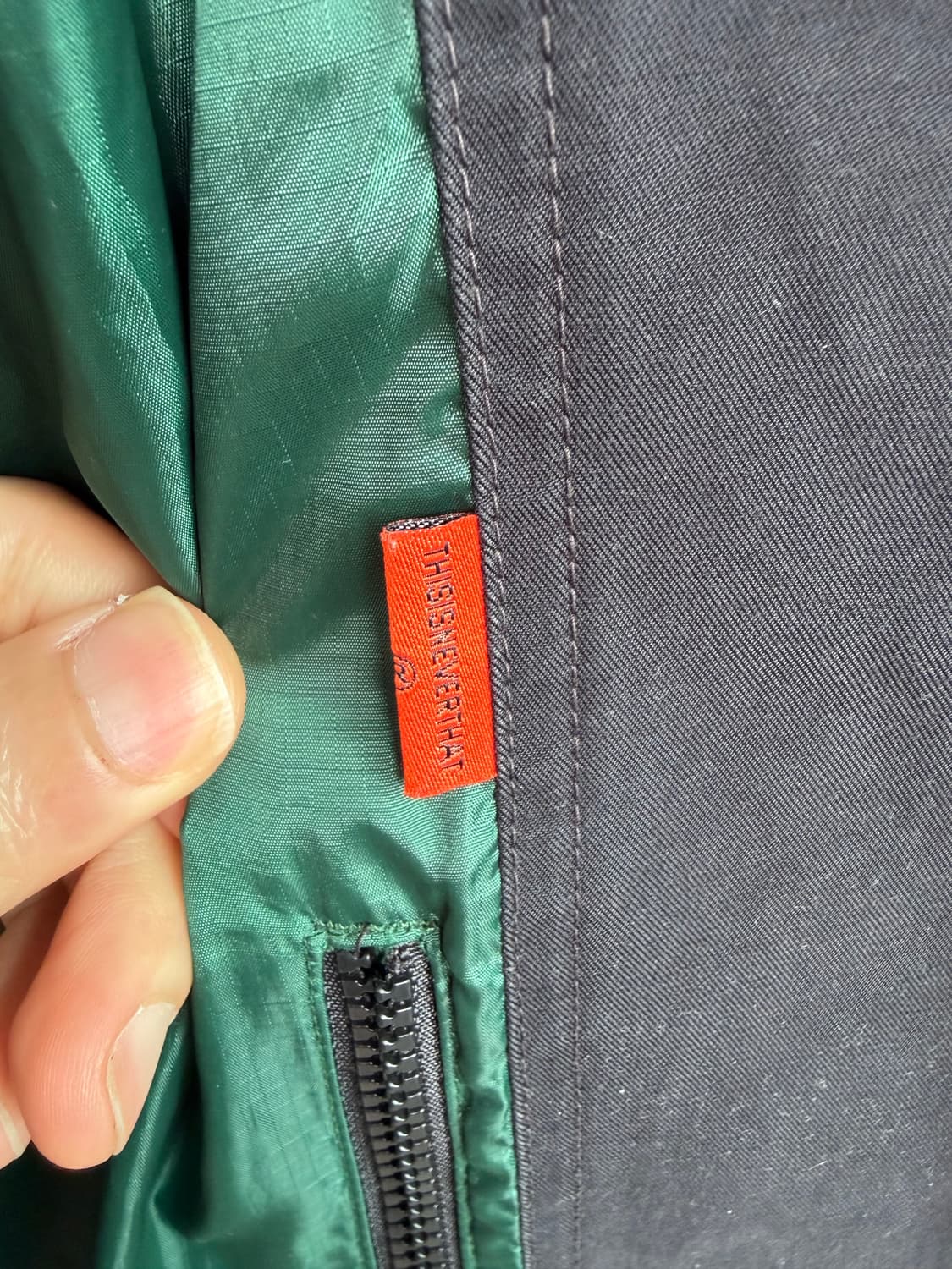 디스이즈네버댓 바람막이자켓 L 상품이미지5