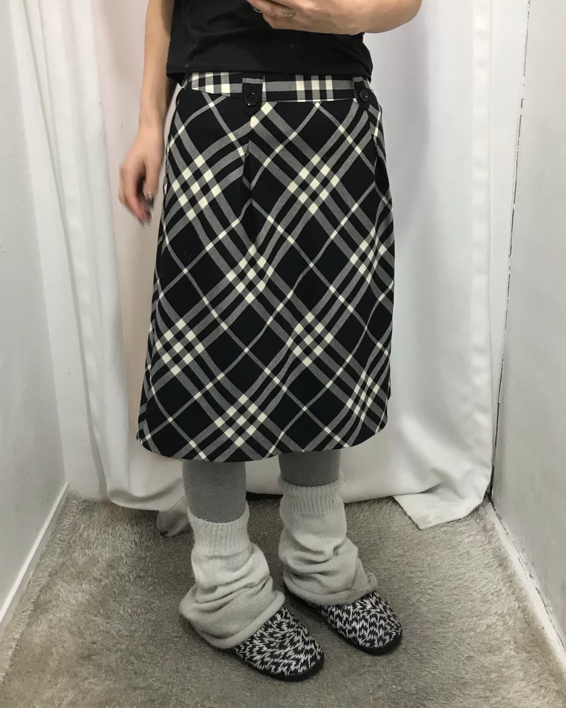 버버리 런던 블랙 체크 스커트 상품이미지1