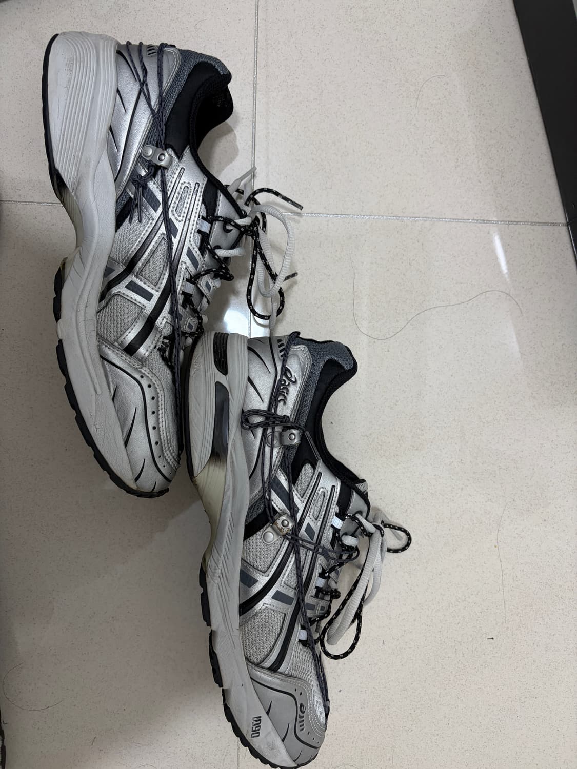 아식스 젤-1090 앤더슨 벨 메탈릭 실버 290 상품이미지6