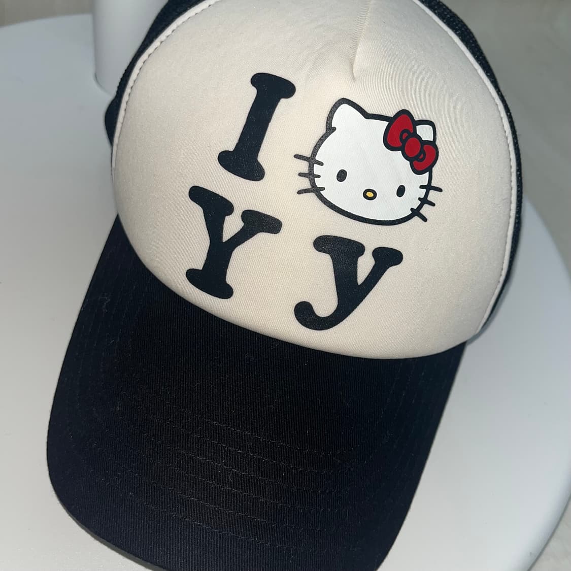 OPEN YY x Hello Kitty Trucker Cap Black 상품이미지2