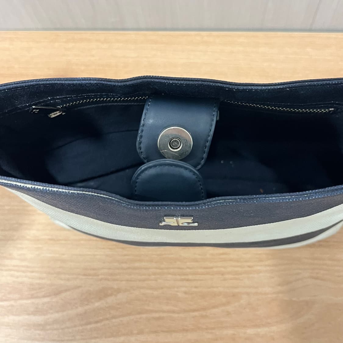 꾸레쥬 숄더백 상품이미지8