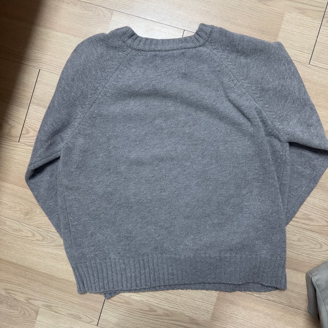 후디진호 밀리터리 헨리넥 니트 더스티 베이지 상품이미지4