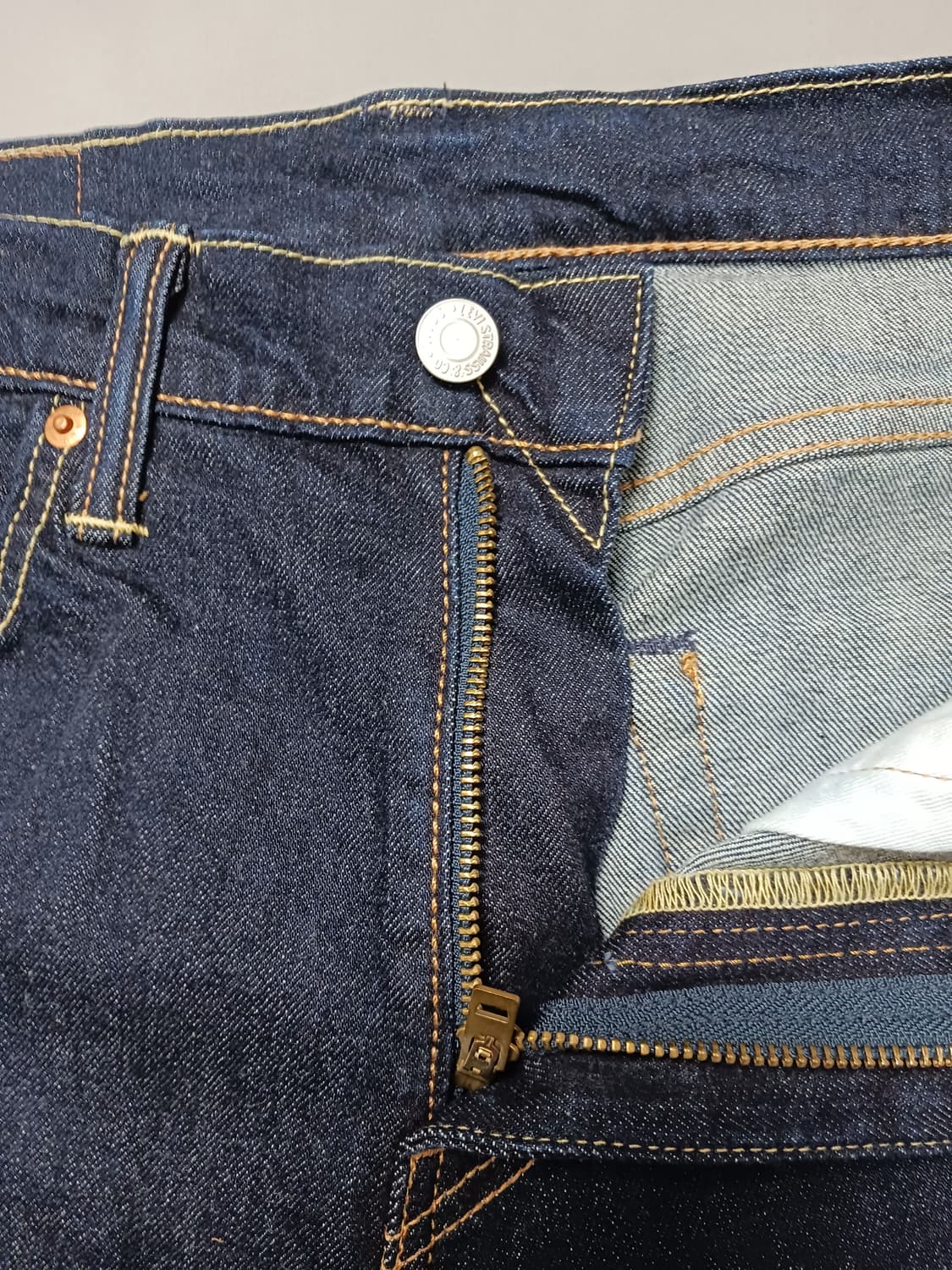 [30] 리바이스 502 다크워시 레귤러 테이퍼드진 청바지 상품이미지6