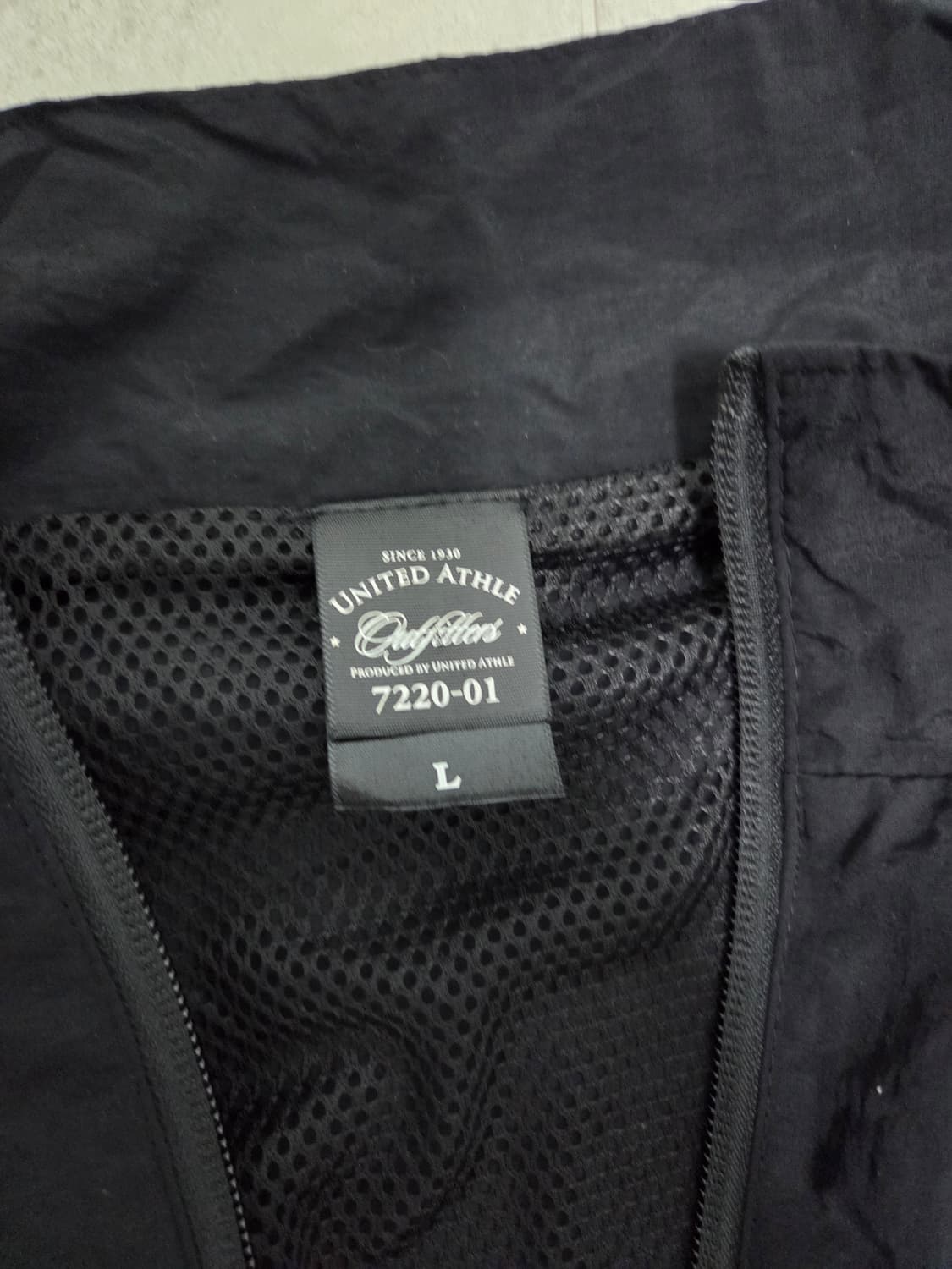 유나이티드 애슬  스탠드 칼라 윈드브레이커 상품이미지3