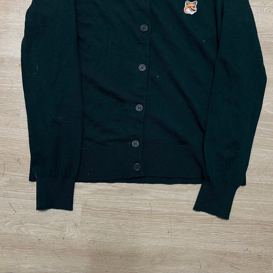 메종키츠네 자수 헤드 로고 라운드넥 울 가디건 [다크그린] M/95 상품이미지3