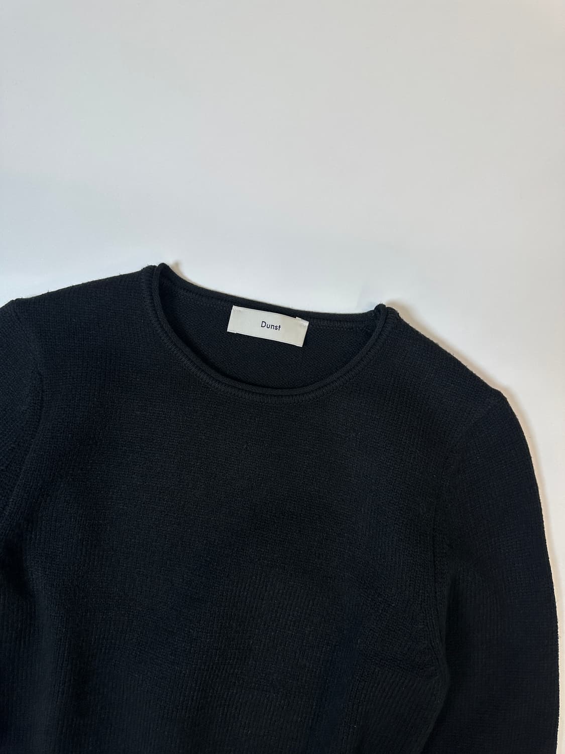 던스트 핑거홀 라운드니트  상품이미지2