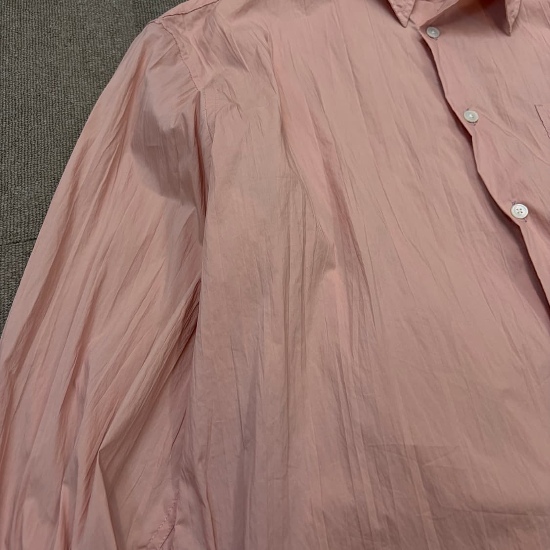 coor 쿠어 세미오버사이즈 플리츠 셔츠  상품이미지3