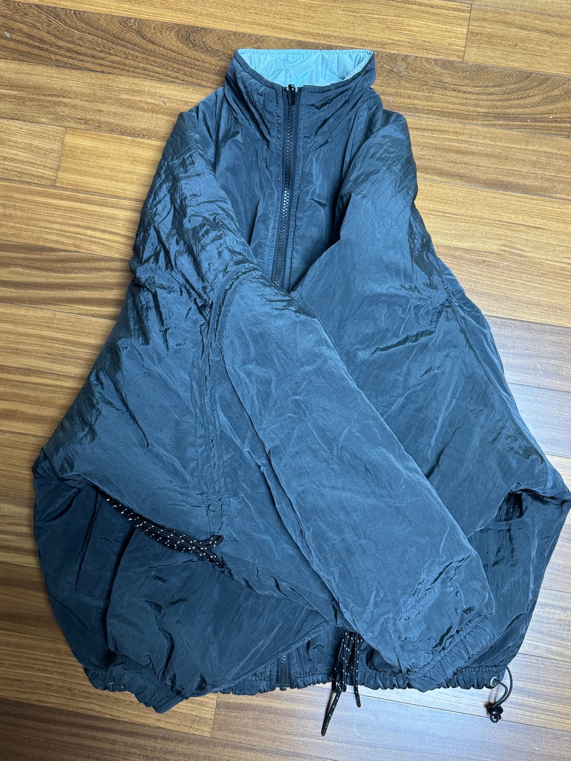 미스치프 패딩 리버시블 자켓 iridescent sky blue/iron 상품이미지2