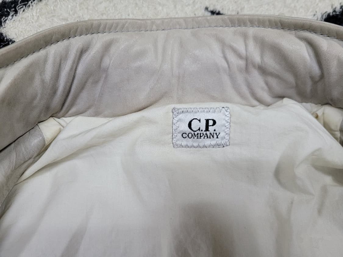 정품 cp  가죽자켓 상품이미지8