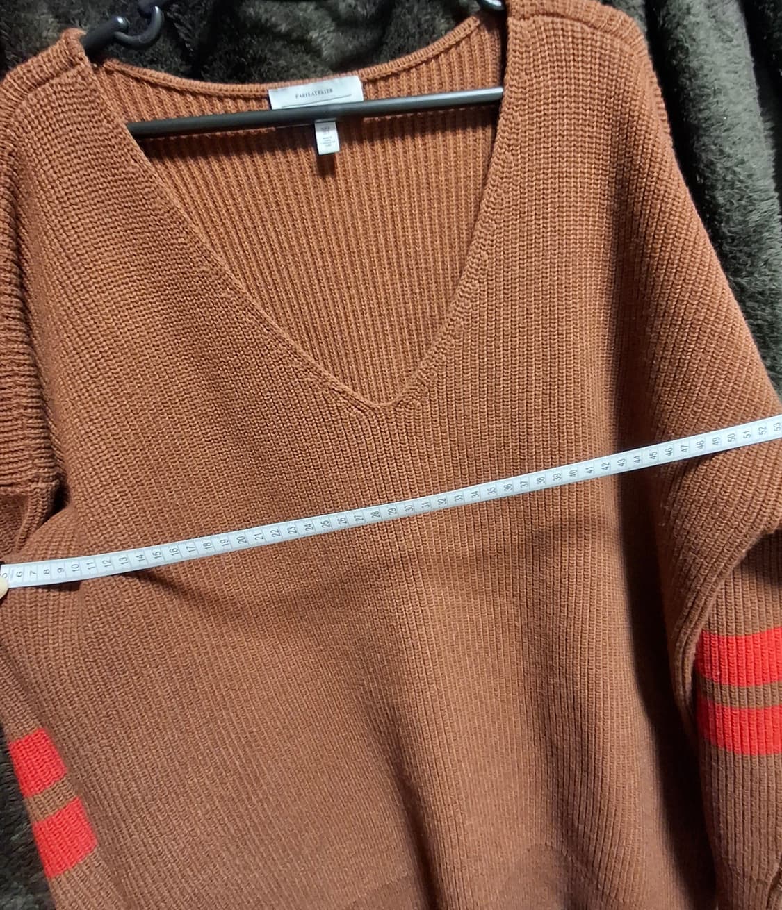 앤아더스토리즈 브이넥 니트 스웨터 상품이미지8