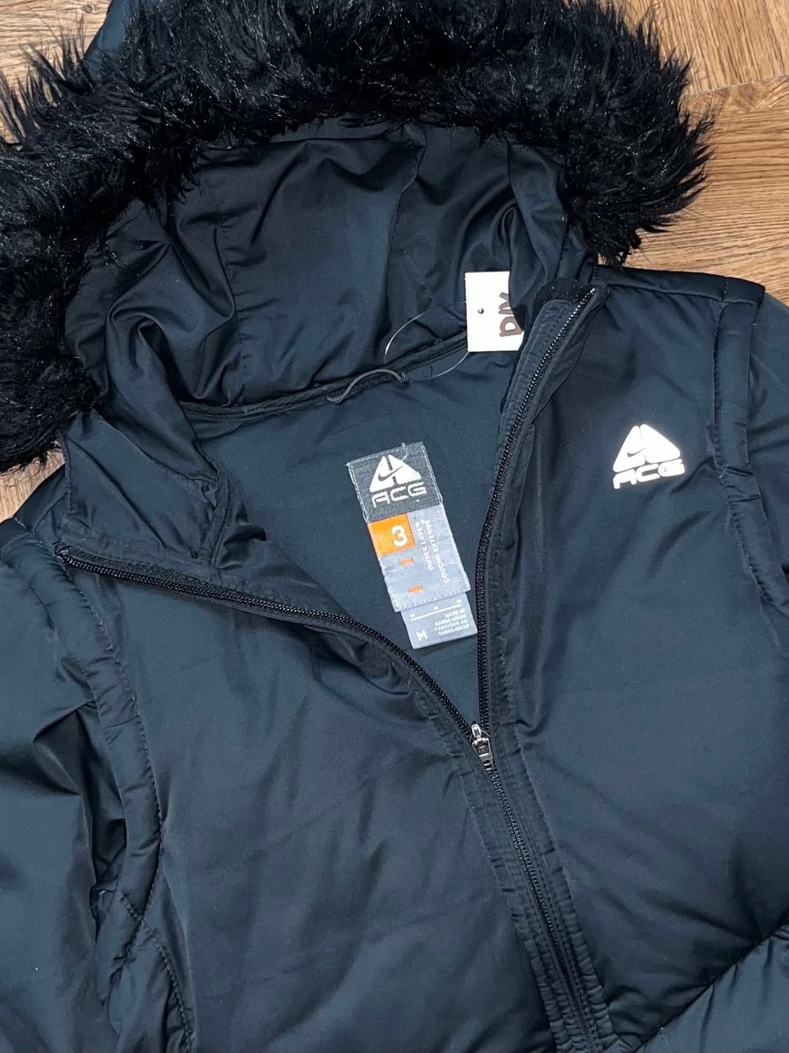 나이키 ACG 퍼 패딩 상품이미지2