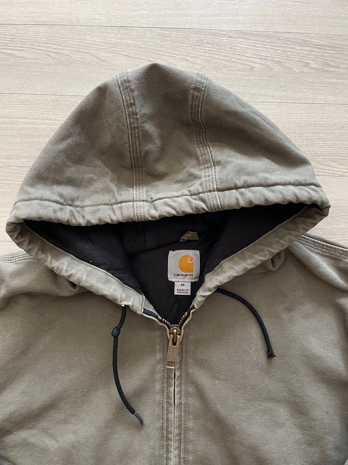 칼하트 j130 LBR 라이트브라운 액티브 자켓 샌드스톤 상품이미지3