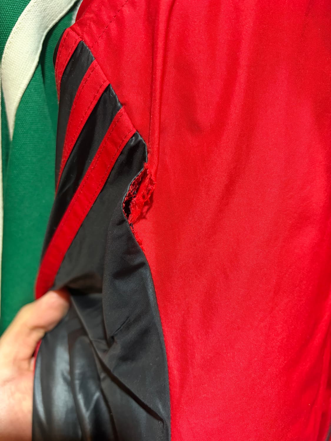 M 아디다스 파이어버드 AC밀란 레드 배색 리버시블 패딩 상품이미지10