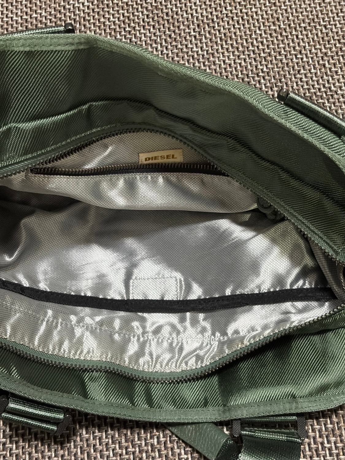 디젤 y2k 카키토트백 상품이미지4