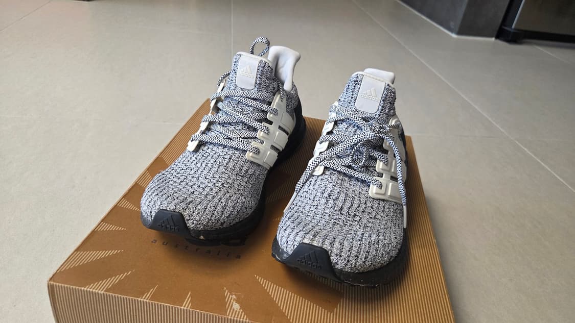 아디다스 울트라 부스트 4.0 쿠키앤크림 상품이미지3