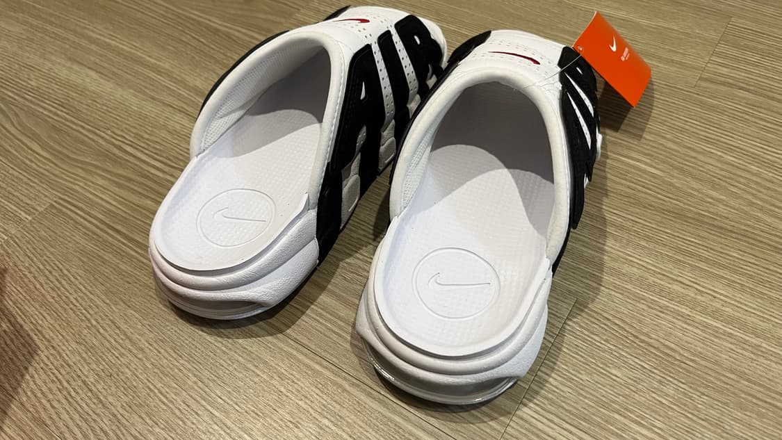나이키 에어모어 업템포 슬라이드 240 새제품 상품이미지4