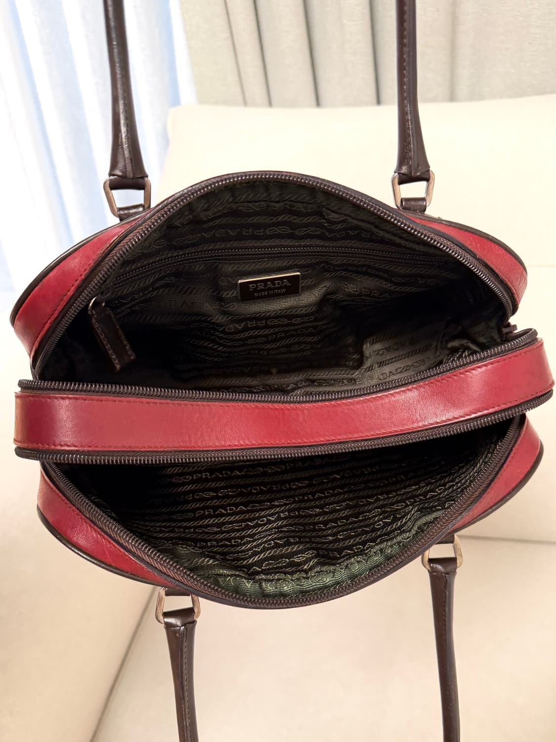 프라다 투톤 카프스킨 볼링 숄더백 상품이미지7