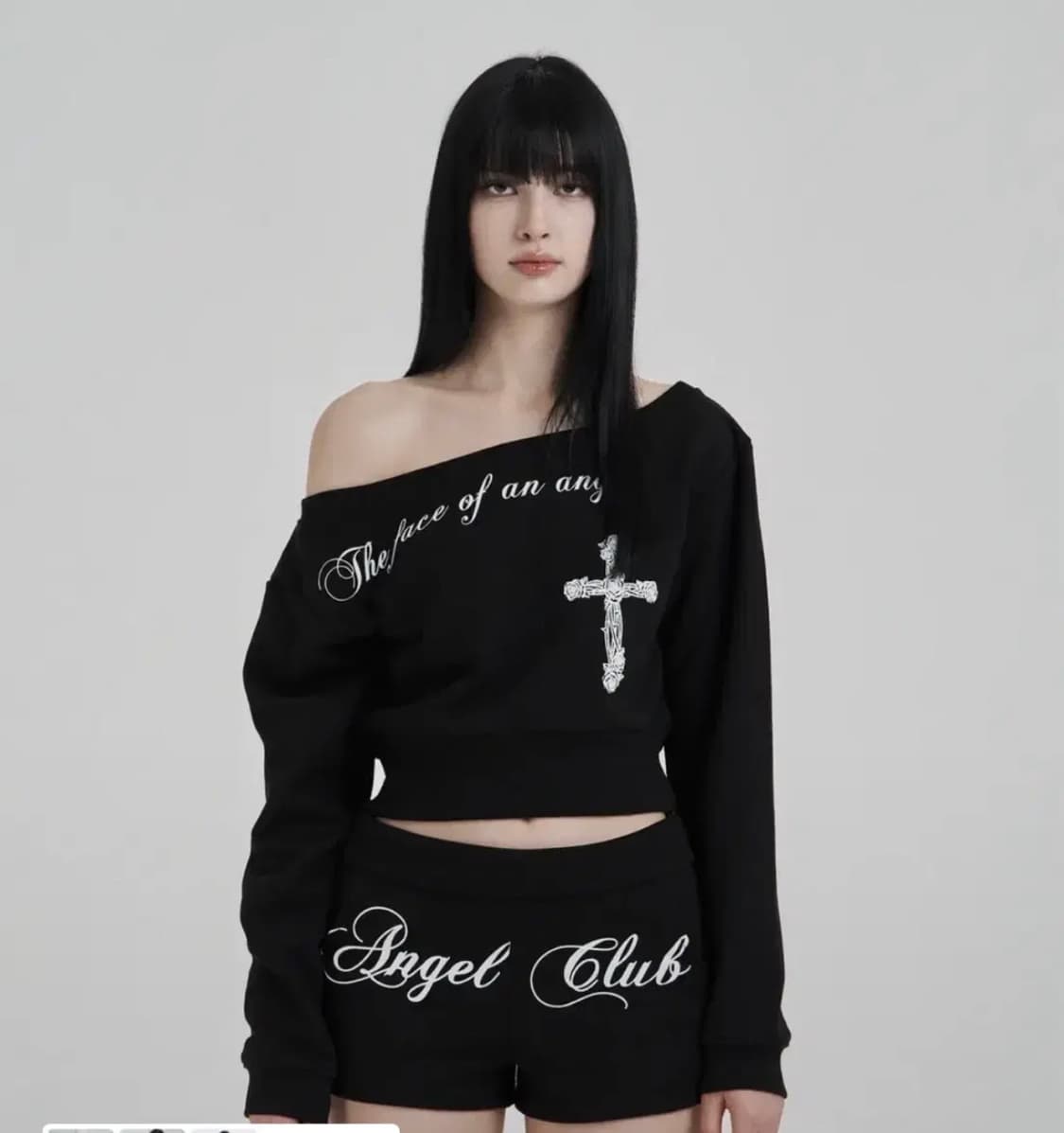 택O) 일리오 Black Angel sweat shirt 원숄더 맨투맨 상품이미지2