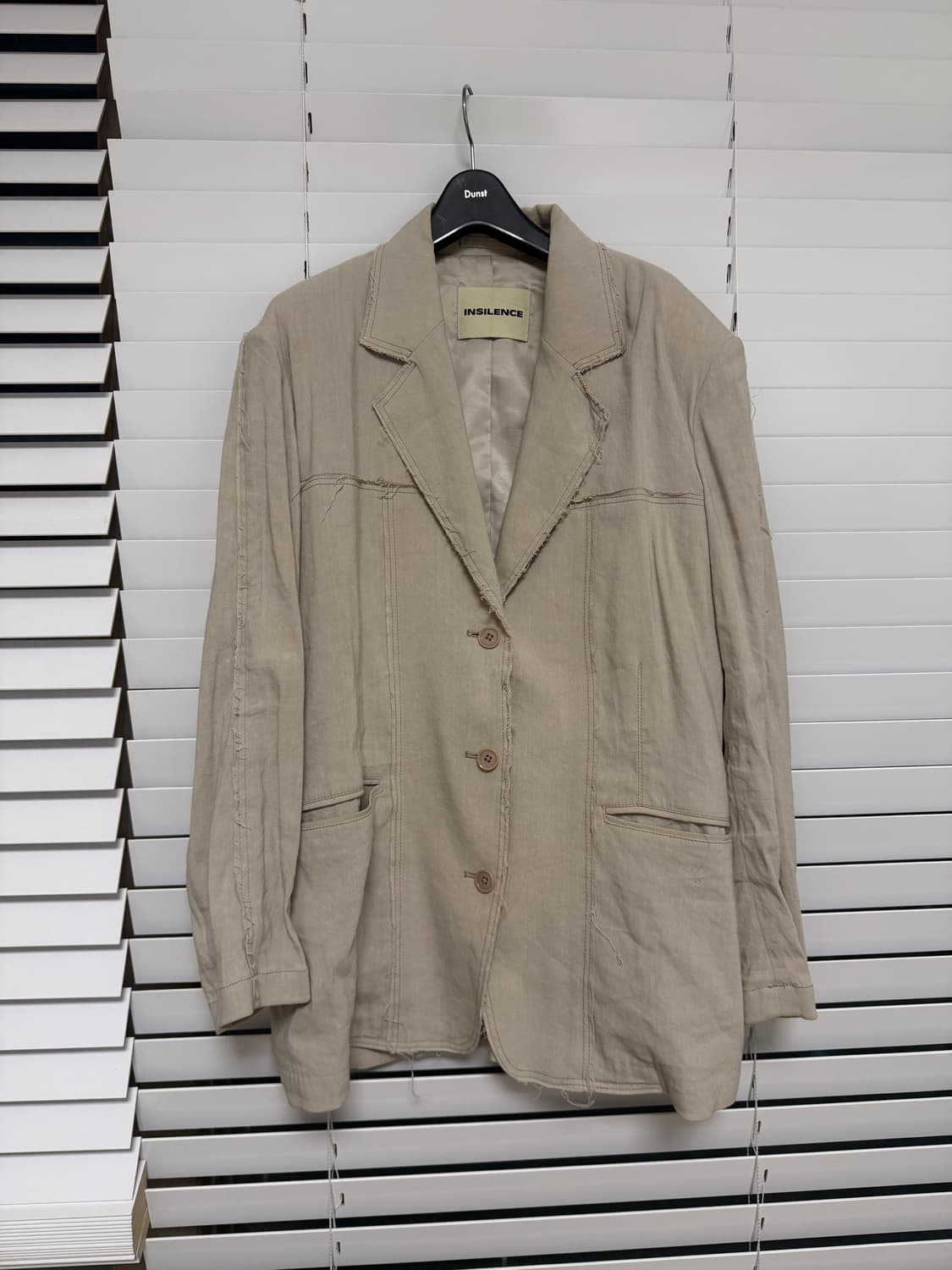 인사일런스 오버사이즈 컷오프 린넨 자켓 BEIGE 상품이미지4