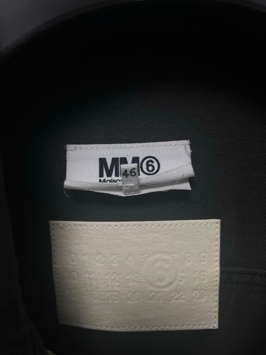 46] mm6 마르지엘라 디스트로이드 데님 트러커 상품이미지3