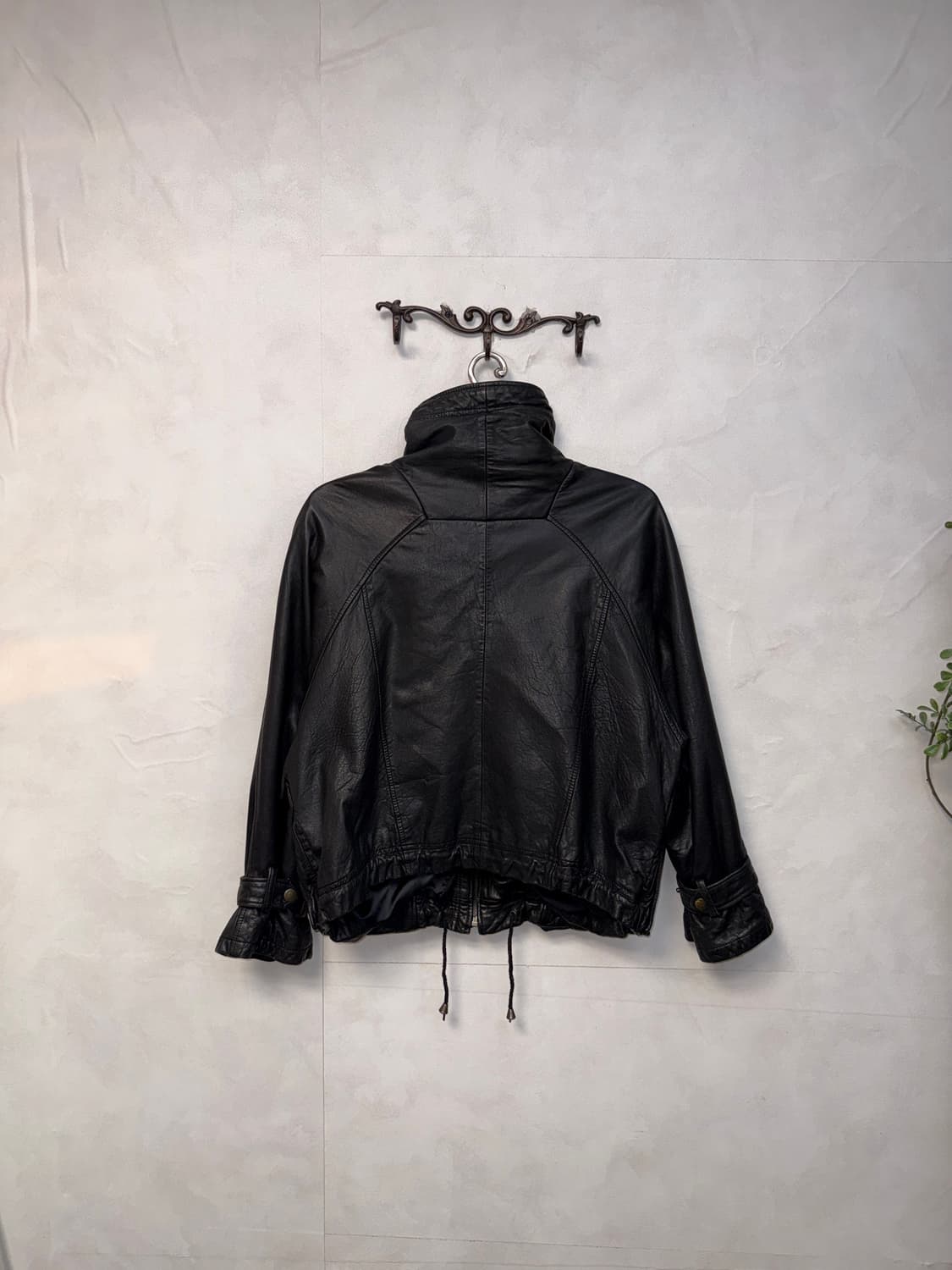 Black lamb skin high neck bomber  상품이미지3