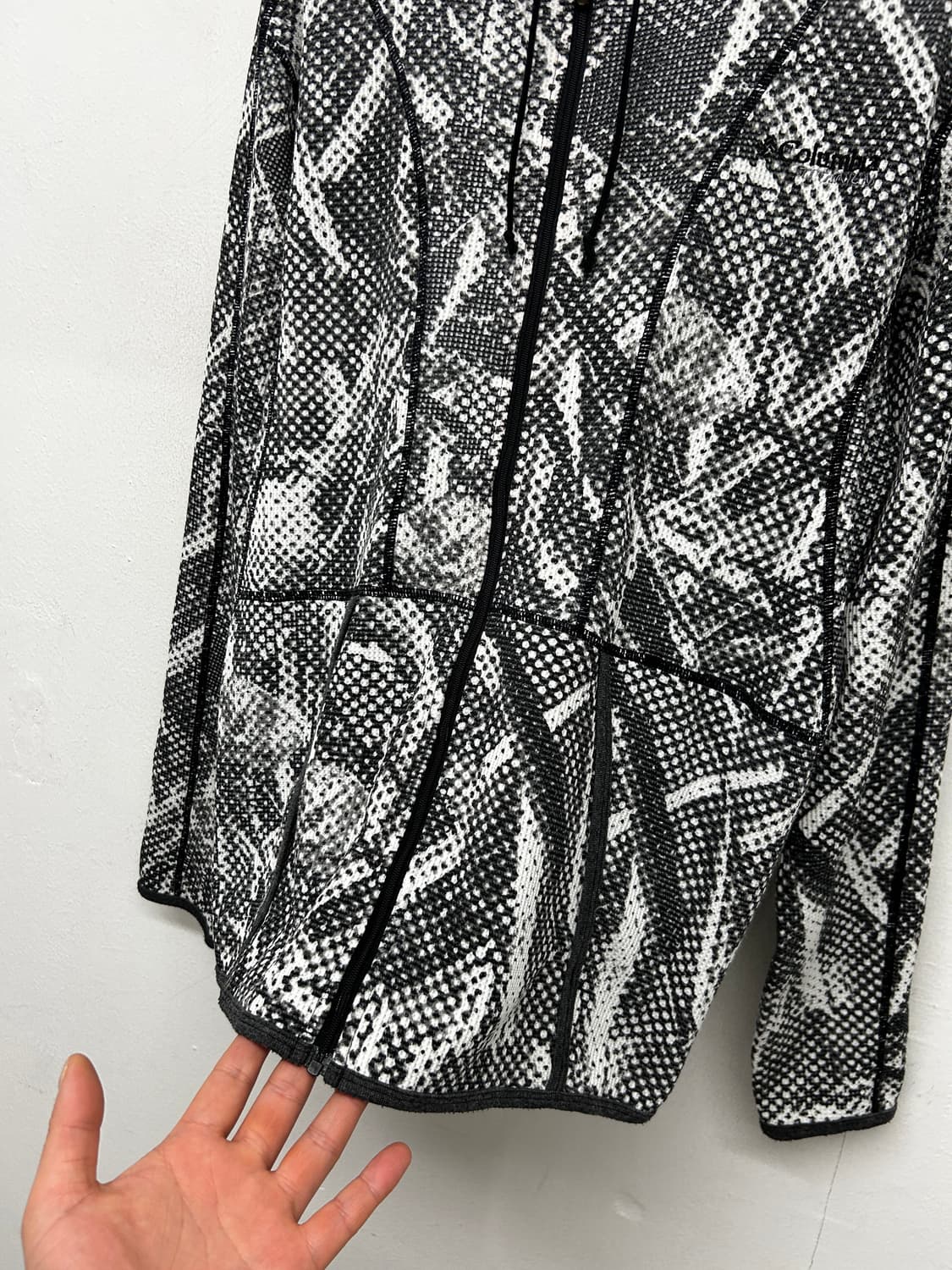 JPN 컬럼비아 패턴 후드 집업 상품이미지4