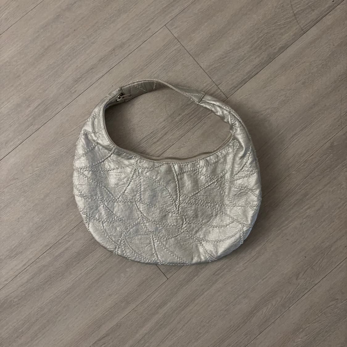 레귤러 실버 호보백 상품이미지2