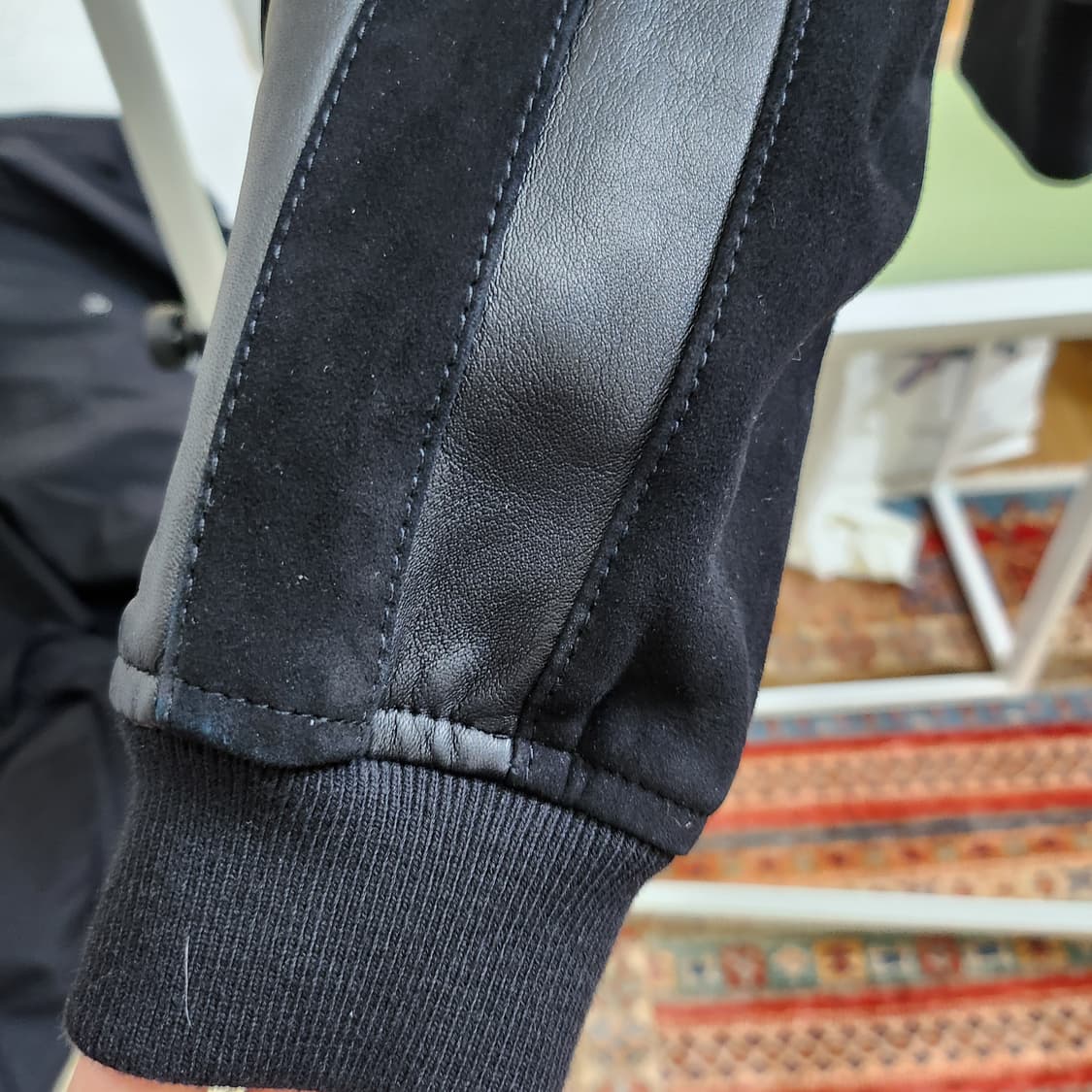 택도 안뗀 산드로 가죽 봄버 숏자켓 상품이미지6