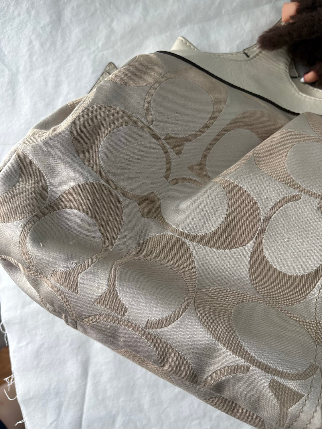 Coach ivory shoulder bag 상품이미지8