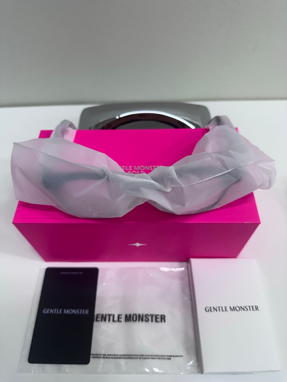 젠틀몬스터 본조 01 블랙 상품이미지6