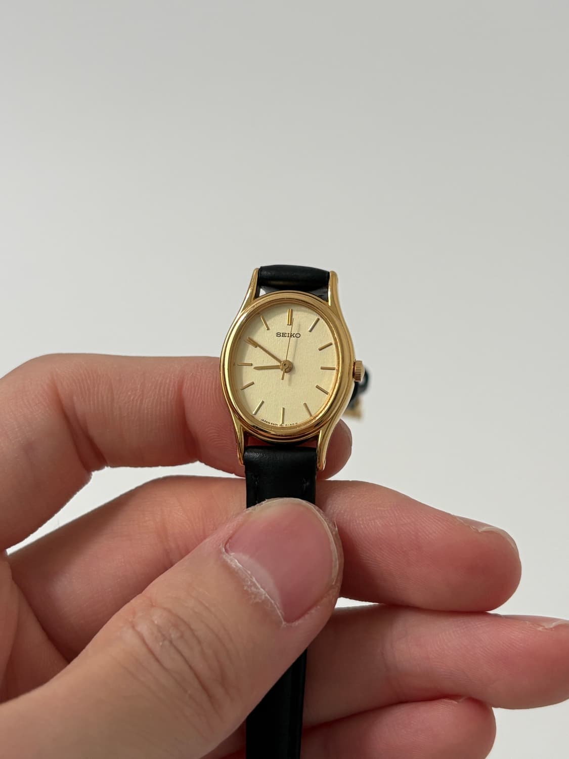 90s gold oval case ladies quartz 상품이미지2