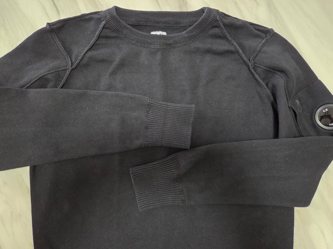 씨피컴퍼니 렌즈 와펜 니트 상품이미지7