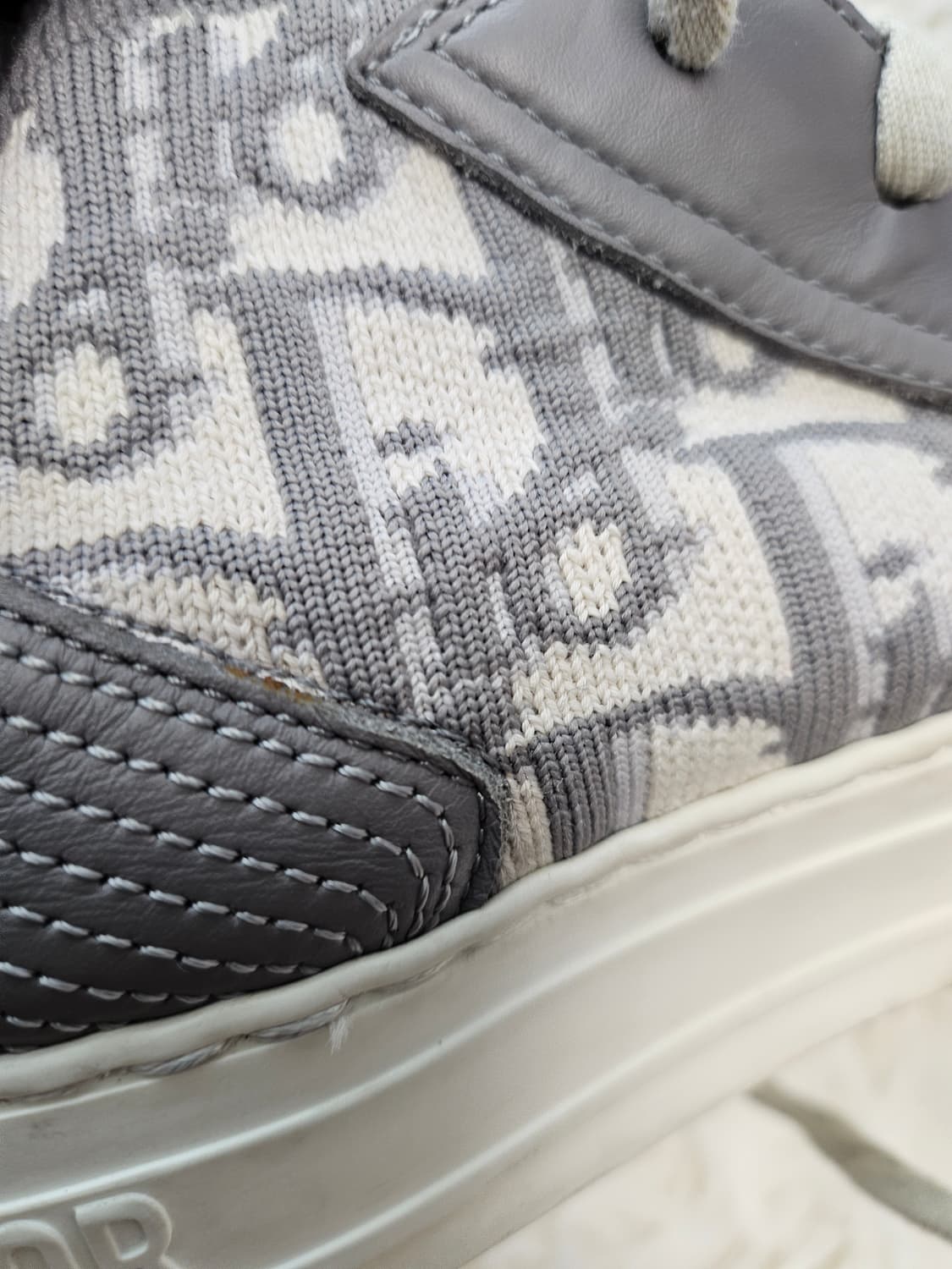 디올 오블리크 하이탑 스니커즈 그레이 35 상품이미지6