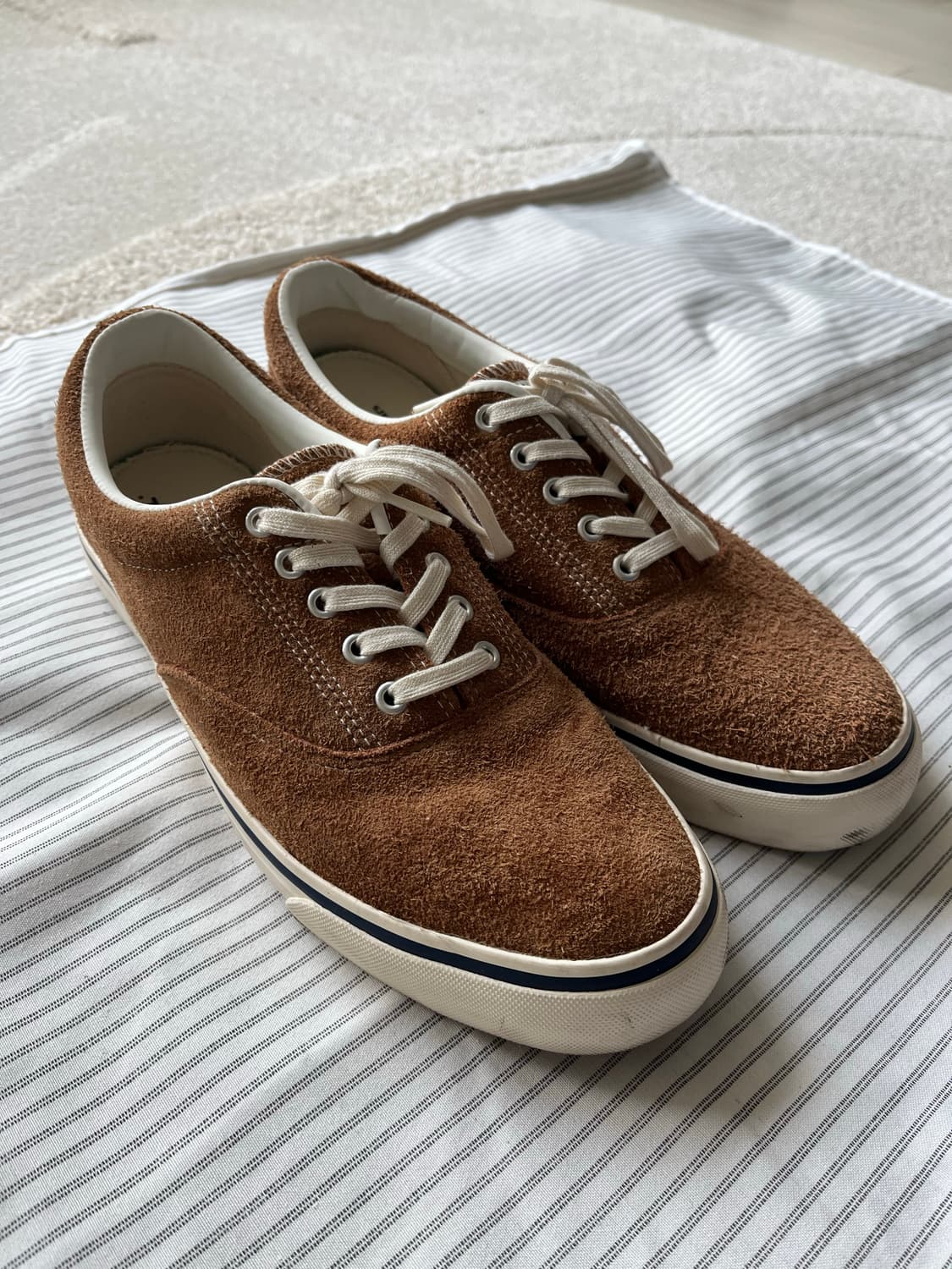 캐치볼 러프 스웨이드 덱 슈즈 (270-275) 상품이미지5