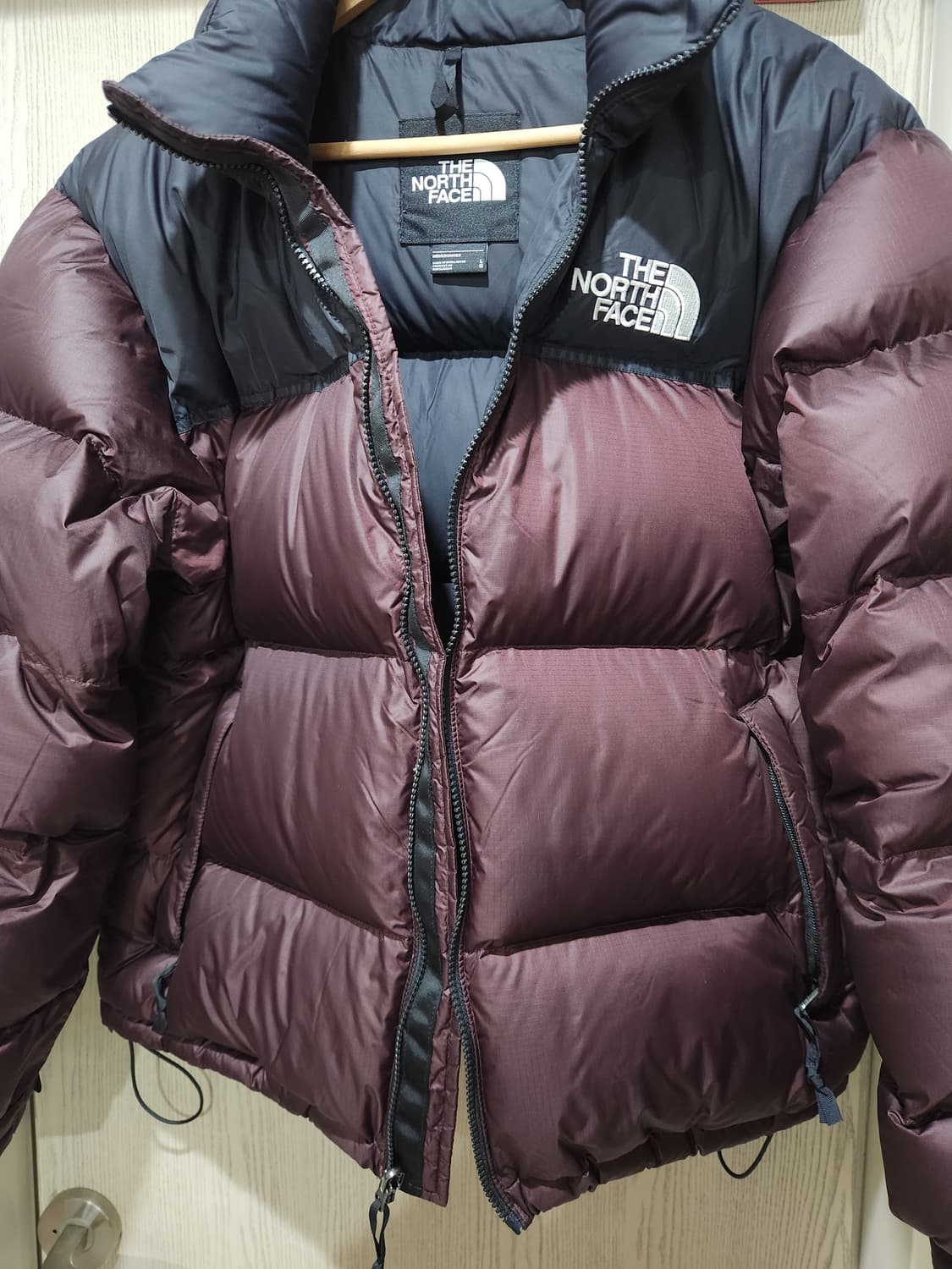 해외판 노스페이스패딩 눕시 레트로 콜브라운 L 상품이미지1