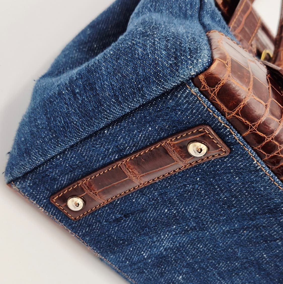 콜롬보 크로커다일 데님 믹스 토트백 상품이미지8